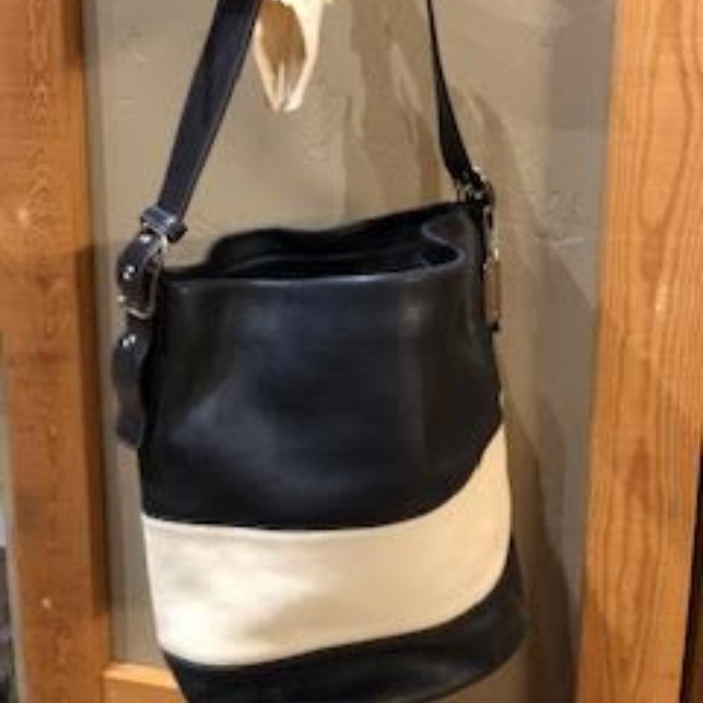 Coach Crossbody Hobo - Leather Navy/Cream